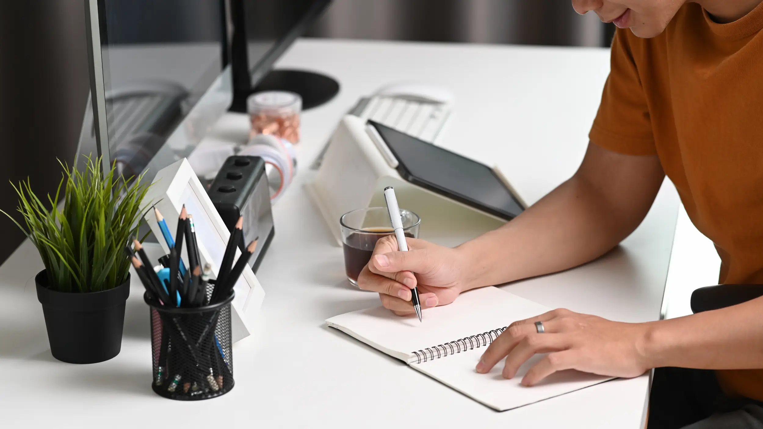 Worksp How a Virtual Assistant Can Help With the Zettelkasten Method